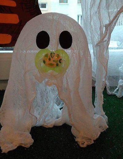 Praca plastyczna: Przyjazne duszki z gazy / pieluszki tetrowej 9