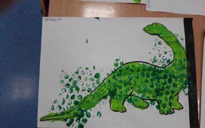 Praca plastyczna: Zielony dinozaur