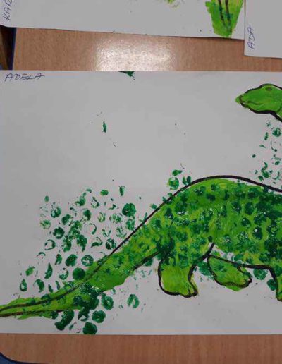 Praca plastyczna: Zielony dinozaur 1