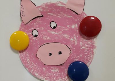 Praca plastyczna: Psotna świnka z papierowych talerzyków