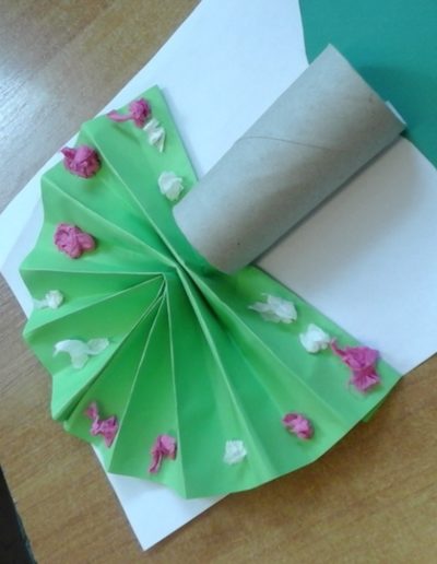 Praca plastyczna: Wiosenny sad 6