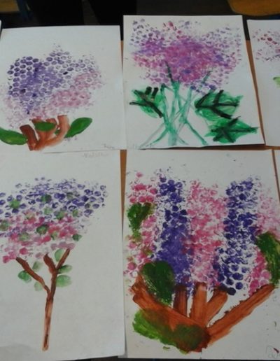 Praca plastyczna: Bzy z folii bąbelkowej 5