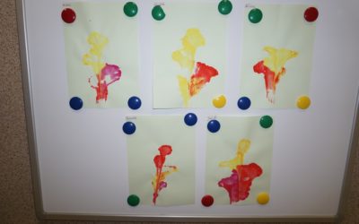 Praca plastyczna: Kwiaty nitką malowane