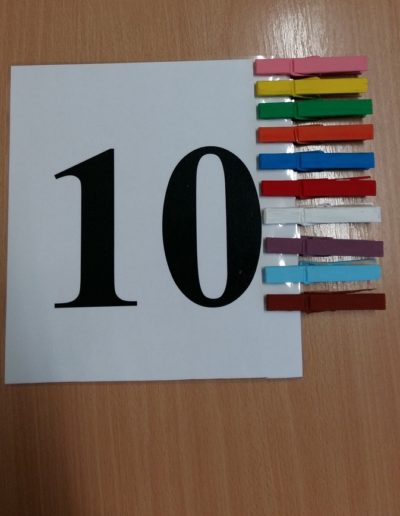 Plansze matematyczne z klamerkami 1