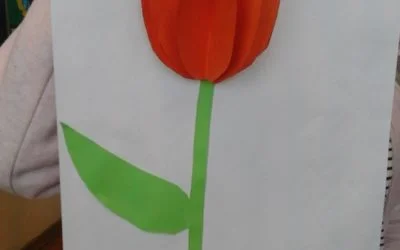 Praca plastyczna: Przestrzenny tulipan