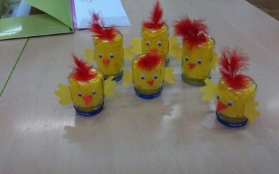 Praca plastyczna: Kurczaki z małych słoików