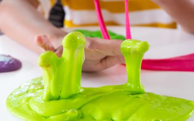 Slime / glutek dla dzieci – 6 innowacyjnych przepisów, które wykonasz w domu