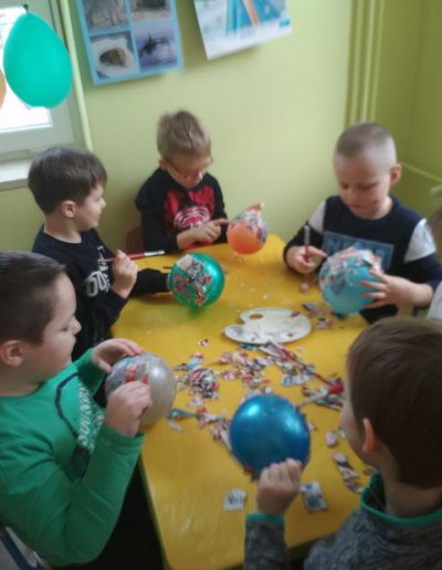 Praca plastyczna: Dinozaurowe jaja 4