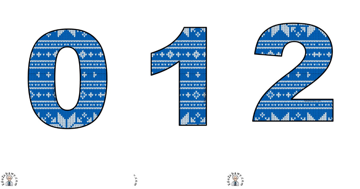 Cyfry z niebieskim zimowym sweterkiem