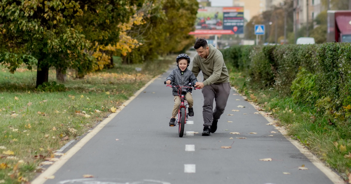 Jak nauczyć dziecko jazdy na rowerze?